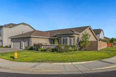 706 Wynyard Cir, Manteca, CA 95337 photo 2