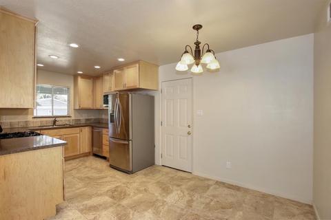 5825 Sharps Cir, Carmichael, CA 95608 photo 6