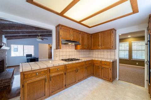 3909 Drakeshire Dr, Modesto, CA 95356 photo 12