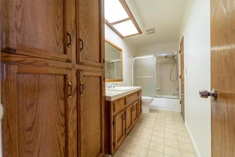 3909 Drakeshire Dr, Modesto, CA 95356 photo 16