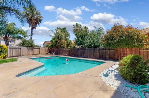 2361 Robert Gabriel Dr, Tracy, CA 95377 photo 4