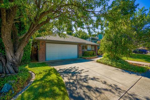206 Almond Dr, Winters, CA 95694 photo 3