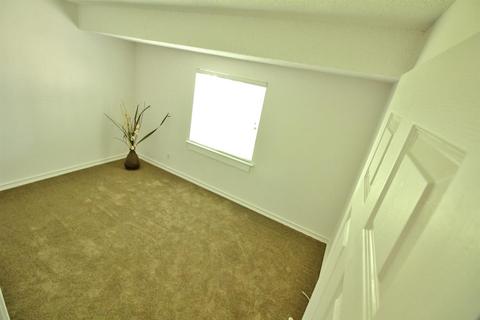 145 Ribier Ave, Modesto, CA 95350 photo 18
