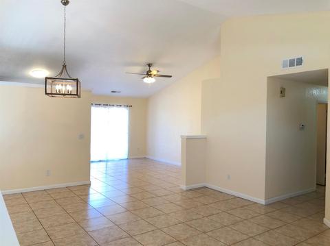 1529 Ironside Dr, Modesto, CA 95358 photo 4