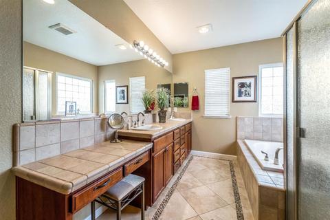 674 W Boesch Dr, Ripon, CA 95366 photo 16