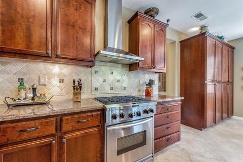 674 W Boesch Dr, Ripon, CA 95366 photo 8