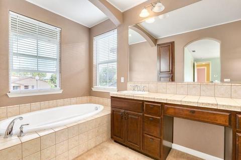 1121 Old Wharf Ct, Lathrop, CA 95330 photo 32