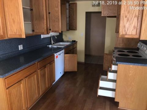 2409 Tallent Dr, Modesto, CA 95355 photo 4