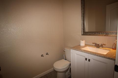 2816 Essie Way, Modesto, CA 95355 photo 17