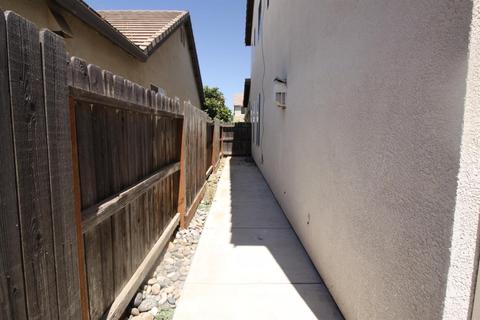 2816 Essie Way, Modesto, CA 95355 photo 32