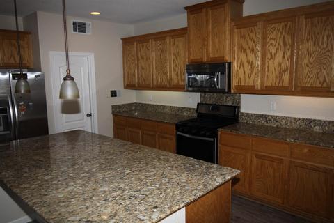 2816 Essie Way, Modesto, CA 95355 photo 9