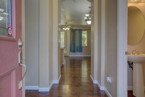 1679 Richland Ave, Ceres, CA 95307 photo 2