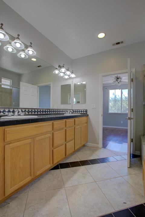 1679 Richland Ave, Ceres, CA 95307 photo 8