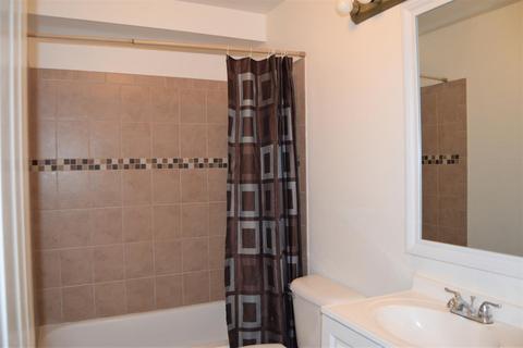 2104 Liselle Ln, Modesto, CA 95358 photo 13
