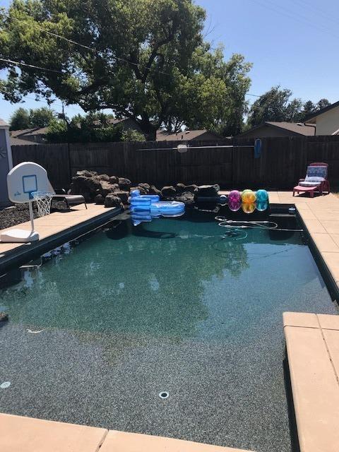 2004 Vicki Ct, Modesto, CA 95350 photo 3