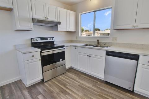 456 W Kavanagh Ave, Tracy, CA 95376 photo 7