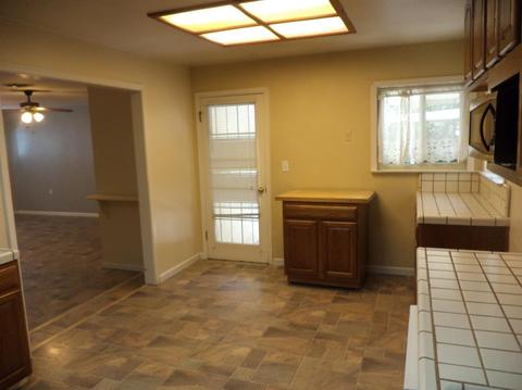 1406 Cherrywood Dr, Modesto, CA 95350 photo 10