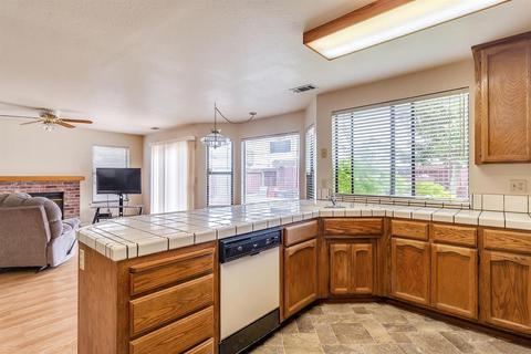 1537 Parkview St, Manteca, CA 95337 photo 17