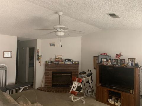 828 Inez Dr, Modesto, CA 95351 photo 2
