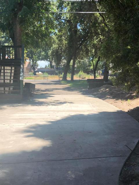 818 E Lake Ave, Manteca, CA 95337 photo 17