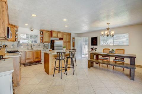 5123 Almond Way, Carmichael, CA 95608 photo 4