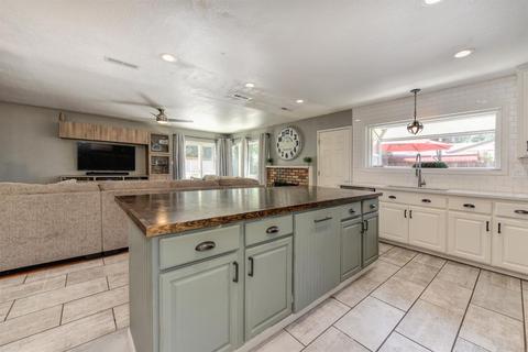 8480 Cortadera Dr, Orangevale, CA 95662 photo 12