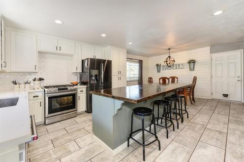 8480 Cortadera Dr, Orangevale, CA 95662 photo 14