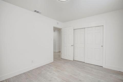 6040 Coyle Ave, Carmichael, CA 95608 photo 17