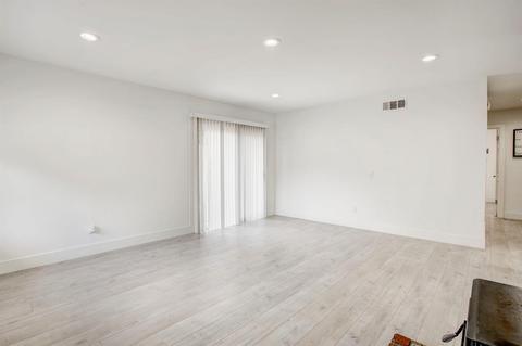 6040 Coyle Ave, Carmichael, CA 95608 photo 3