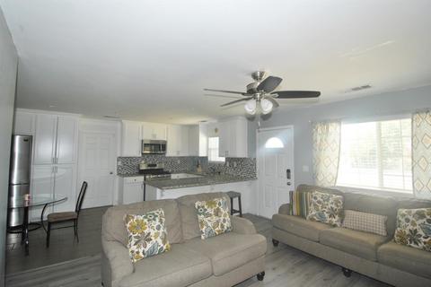 1321 Steele Ave, Modesto, CA 95351 photo 3
