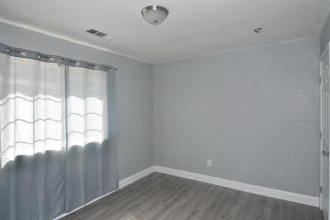 1321 Steele Ave, Modesto, CA 95351 photo 11