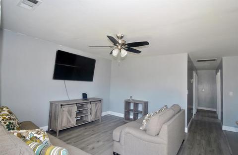 1321 Steele Ave, Modesto, CA 95351 photo 2