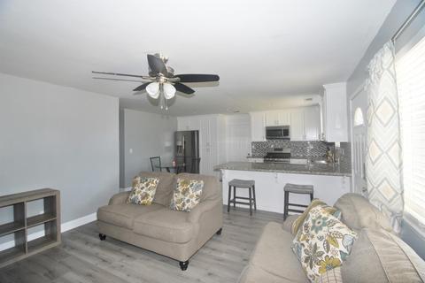 1321 Steele Ave, Modesto, CA 95351 photo 4