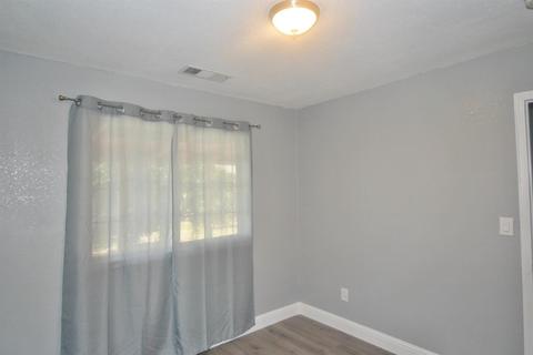 1321 Steele Ave, Modesto, CA 95351 photo 12