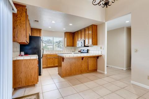 1919 E Century Pl, Lodi, CA 95240 photo 8