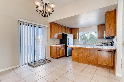 1919 E Century Pl, Lodi, CA 95240 photo 7