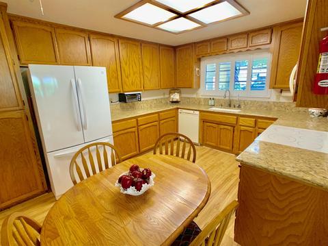 2540 Beatrice Ln, Modesto, CA 95355 photo 3