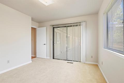 5325 E Harney Ln, Lodi, CA 95240 photo 23