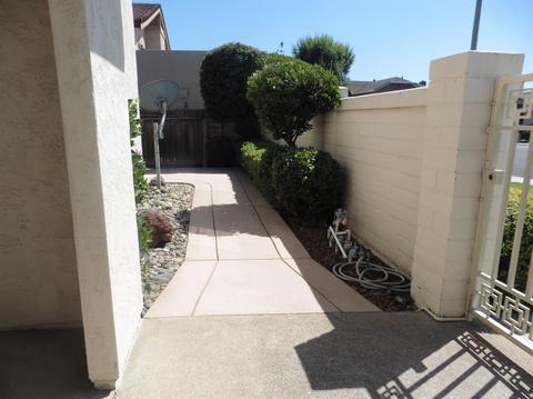 964 Monticello Ln, Manteca, CA 95336 photo 4