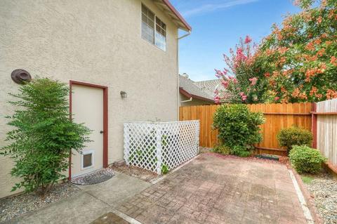 3816 Olivebranch Ln, Carmichael, CA 95608 photo 32