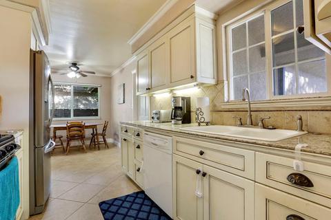 1819 Jackson, Lodi, CA 95242 photo 9