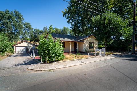 725 Pitt St, Jackson, CA 95642 photo 2