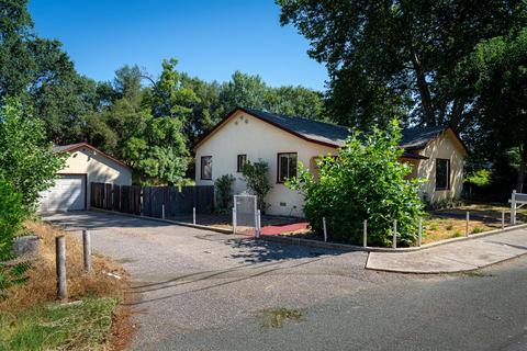 725 Pitt St, Jackson, CA 95642 photo 3