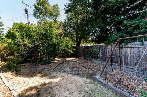 4406 Northampton Dr, Carmichael, CA 95608 photo 29
