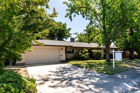 4406 Northampton Dr, Carmichael, CA 95608 photo 2