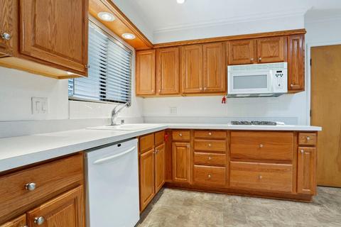 1121 Glenhurst Dr, Lodi, CA 95240 photo 7