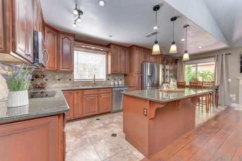 7625 Hepburn Way, Antelope, CA 95843 photo 2