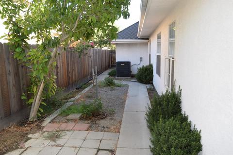 1900 Castleview Dr, Turlock, CA 95382 photo 27