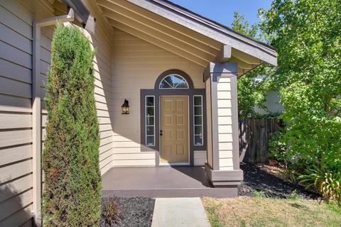 8438 Gooseberry Ct, Antelope, CA 95843 photo 2
