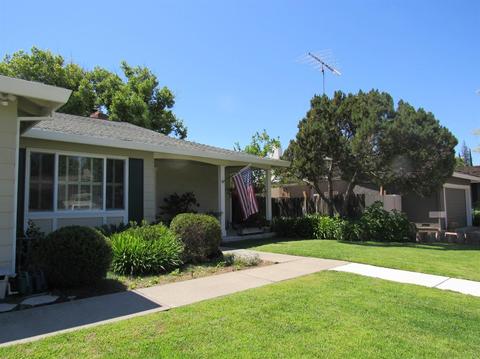 1824 Saint Ann Ct, Carmichael, CA 95608 photo 3
